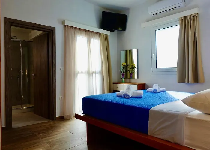 Modern Cycladic Sea View House Hébergement de vacances *